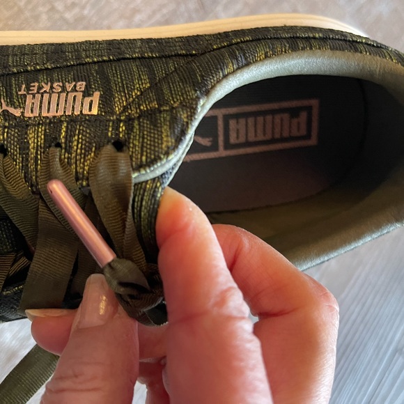 NWOT Puma basket sneakers  (1990s Grunge inspired) high outsole w/platform - Picture 5 of 7